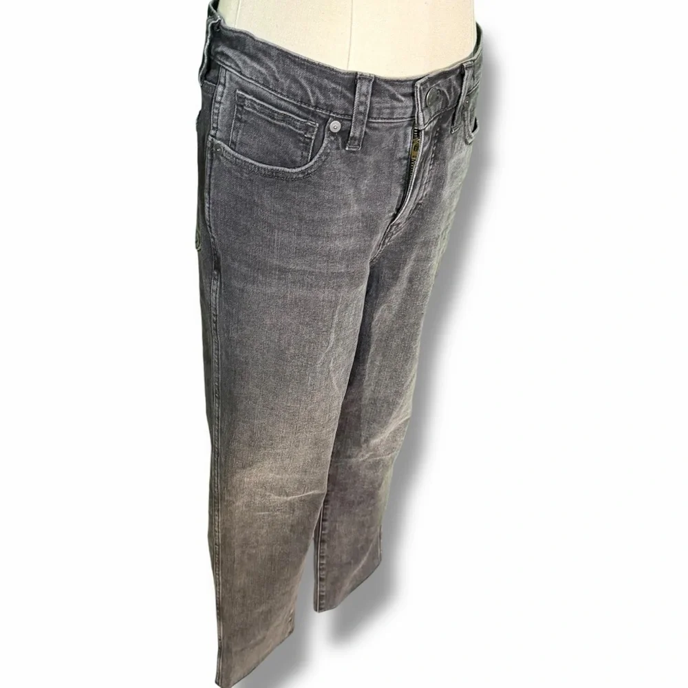 Madewell ‘Petite Mid-Rise Stovepipe Jeans in “Armand” Wash: Raw-Hem Edition 27P